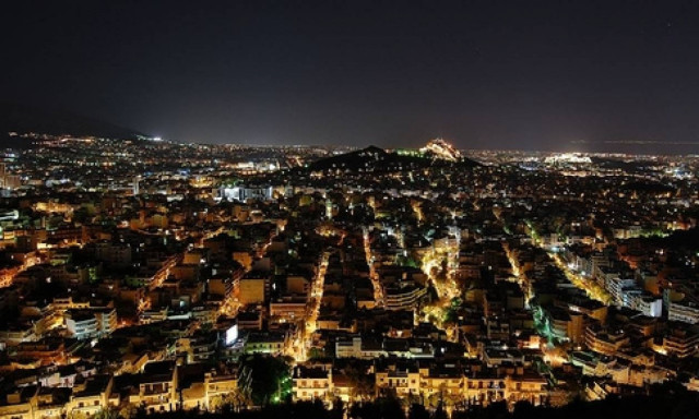 Αυτό είναι το βίντεο που πρέπει να δείτε όλοι – Τι συνέβη στην Αθήνα χθες βράδυ