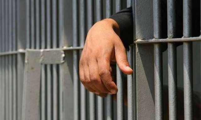 Στα κρατητήρια 37χρονος για τον άγριο ξυλοδαρμό 41χρονου στην Αγία Νάπα