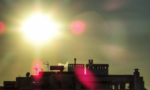 Καιρός: «Καυτή» Πέμπτη - Στους 35 βαθμούς ο υδράργυρος