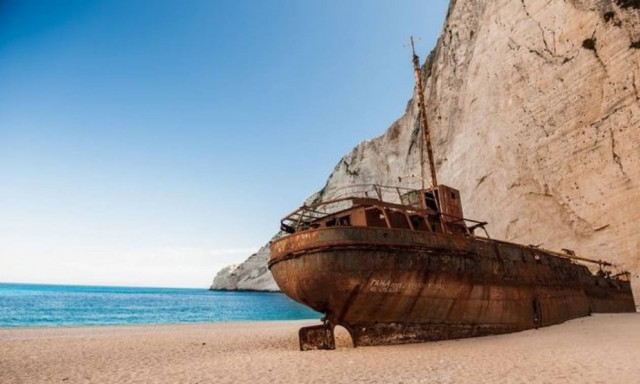 ΦΡΙΚΗ στο «Ναυάγιο» της Ζακύνθου – Είδε το πτώμα ενός τουρίστα να επιπλέει στη θάλασσα