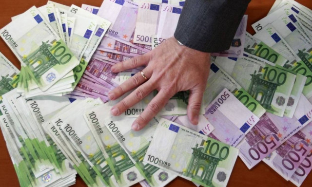 Κράτος μπάχαλο: 12.000 υποθέσεις φοροδιαφυγής στα… αζήτητα