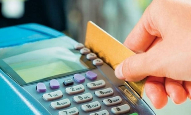 Μετρητά ...τέλος! Αυτό είναι το νομοσχέδιο για το πλαστικό χρήμα