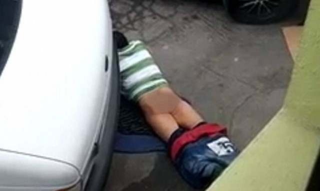 Δεν ξανάγινε: Έκανε σεξ με το… δρόμο! (video)