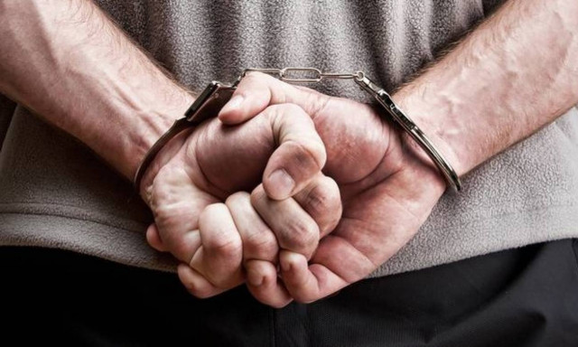 Σάμος: Συνελήφθησαν μετανάστες με πλαστά ταξιδιωτικά έγγραφα