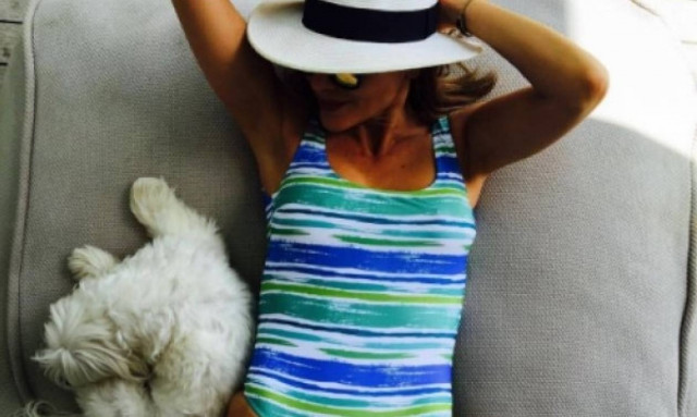 Η Δέσποινα Βανδή με μπικίνι είναι ό,τι πιο σέξι θα δεις σήμερα