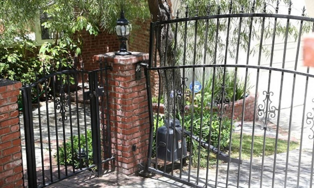 Χόλυγουντ: Σοκάρουν οι αποκαλύψεις για το θάνατο διάσημου ηθοποιού - Τον πολτοποίησε το τζιπ του