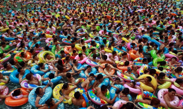 Viral video: Τα «μπάνια του λαού» όπως δεν τα φανταζόμαστε στην Ελλάδα!