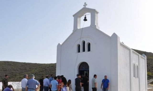 Λειτουργία Μητροπολίτη Χίου στην Παναγία Οινουσσών