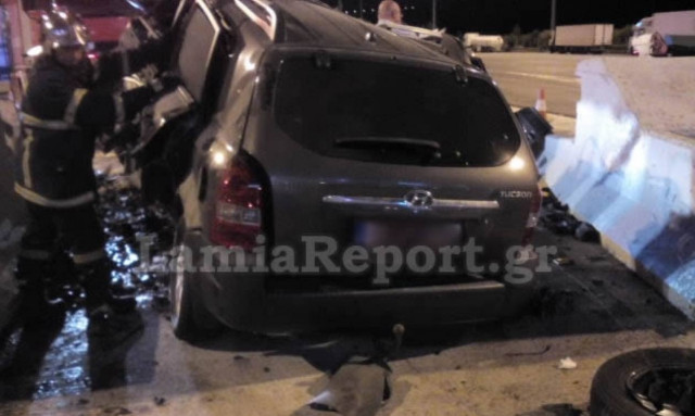 Εικόνες – σοκ από την τραγωδία στην Τραγάνα: Γυναίκα έπεσε με το Ι.Χ στα διόδια και διαμελίστηκε