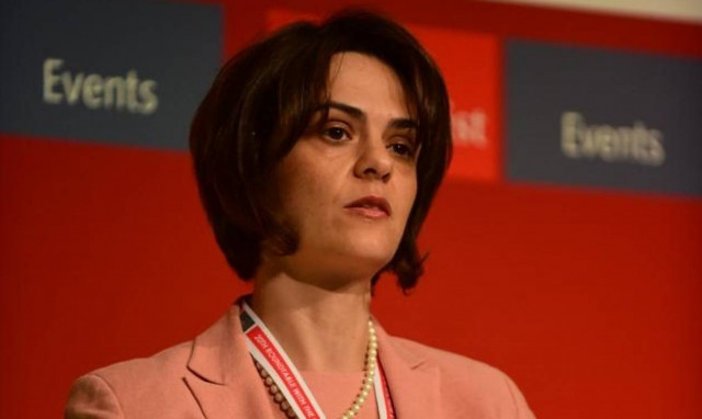 Ανελέητη η Βελκουλέσκου του ΔΝΤ: Χρειάζονται νέα μέτρα στην Ελλάδα