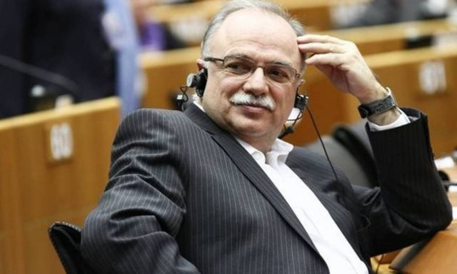 Παπαδημούλης σε Ντράγκι: Πότε η ΕΚΤ θα αποφασίσει την άρση του waiver;