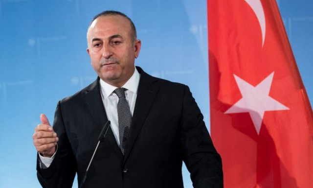 Τσαβούσογλου για Brexit: Η Τουρκία θέλει οπωσδήποτε τη Βρετανία εντός ΕΕ