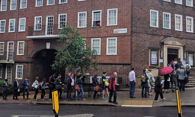 Δημοψήφισμα Brexit - Παράξενα: «Να ψηφίσω ή να πάω για αδυνάτισμα;»