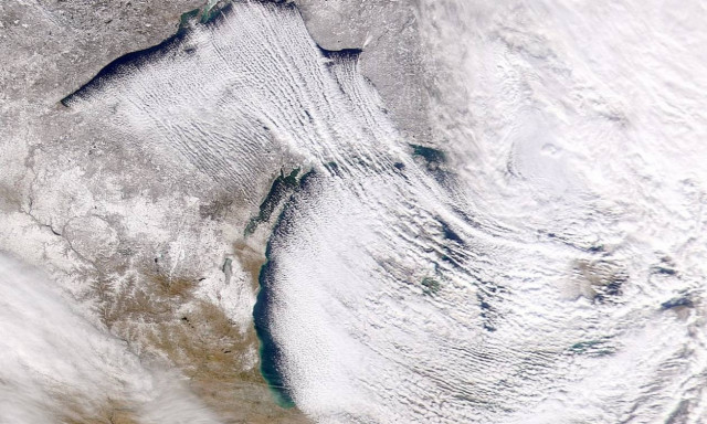 Τι είναι το φαινόμενο Lake Effect που θα χτυπήσει τη χώρα το Σαββατοκύριακο