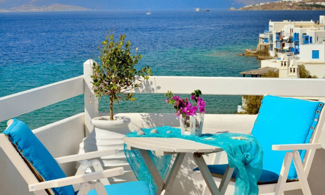 Χιλιάδες Ομογενείς αγόρασαν εξοχικά σπίτια στην Ελλάδα