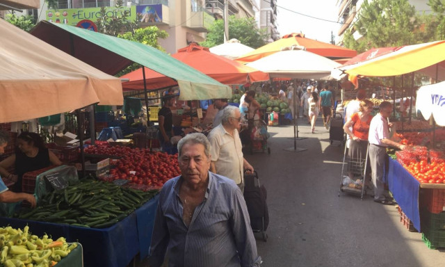 Οργή λαού κατά Τσίπρα με αφορμή το Brexit (videos)