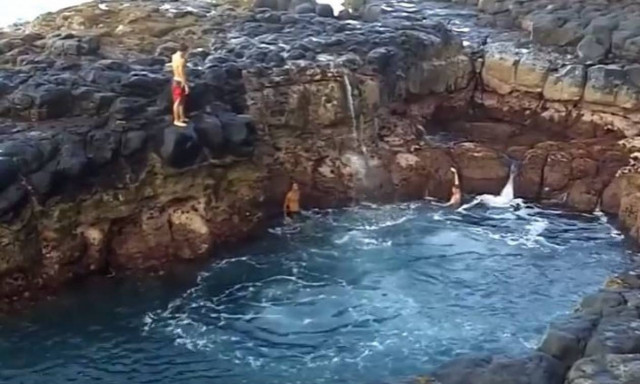 Τρομακτικό βίντεο: Βουτιά στην «πισίνα του θανάτου»