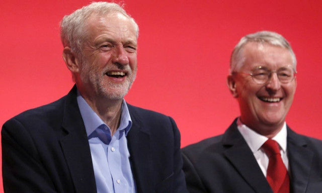 Brexit: Καθαιρεί ηγετικά στελέχη ο Τζέρεμι Κόρμπιν μετά την ανταρσία στο στρατόπεδο των Εργατικών