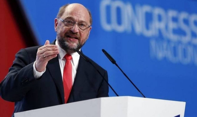 Fast track έξοδο θέλουν οι Ευρωπαίοι – Πολιτική κρίση στη Βρετανία