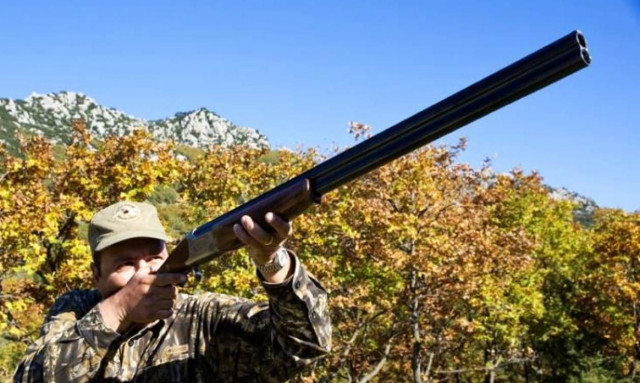 Απίστευτο περιστατικό στη Λάρισα: Κυνηγός πυροβόλησε τον φίλο γιατί τον πέρασε για θήραμα!