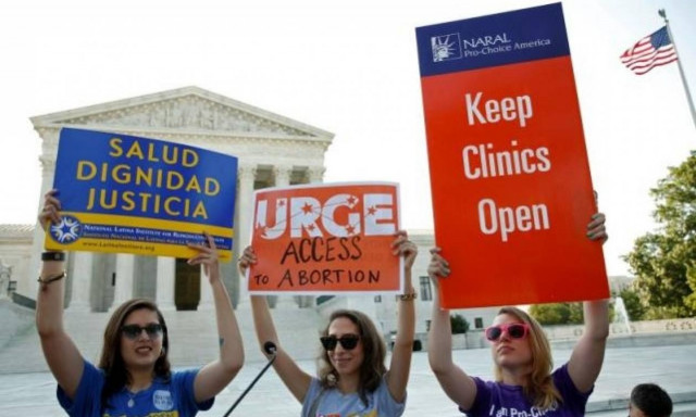 ΗΠΑ: Aντισυνταγματικός ο νόμος για τις αμβλώσεις στο Τέξας