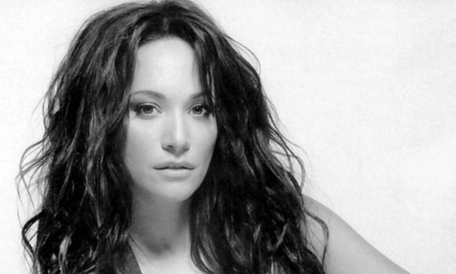 Μάρω Λύτρα: «Έριξε» το Instagram με το σούπερ σέξι pole dancing της!