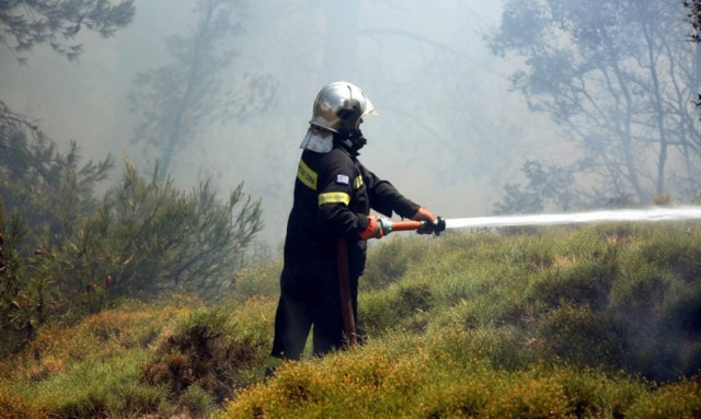 Τώρα: Φωτιά στο Σχηματάρι (videos)