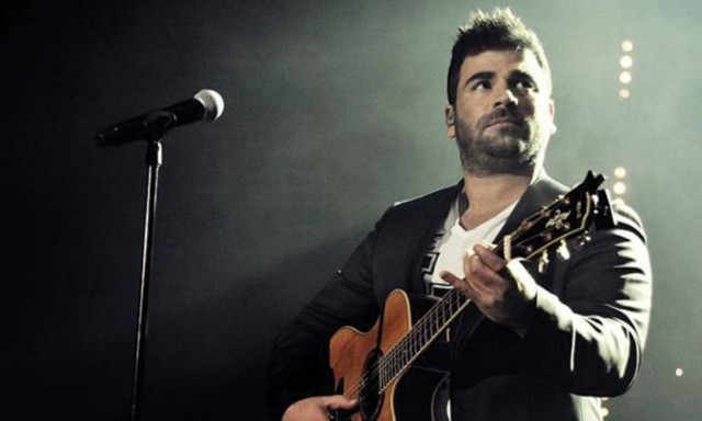 Ράγισαν και οι πέτρες! Αυτό είναι το τραγούδι για τη ζωή του Παντελίδη (vid)