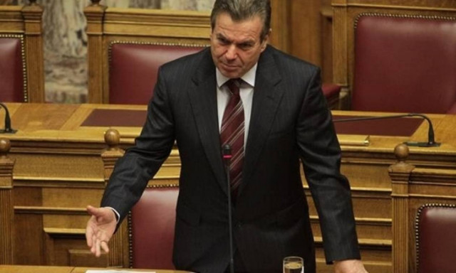 Πρόκληση άνευ προηγουμένου από τον Πετρόπουλο για την κατάργηση του ΕΚΑΣ