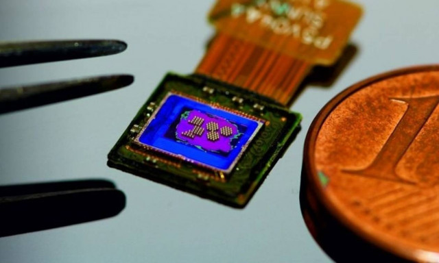 Επιστήμονες δημιούργησαν κάμερα που είναι μικρότερη από έναν κόκκο αλατιού! (pic)