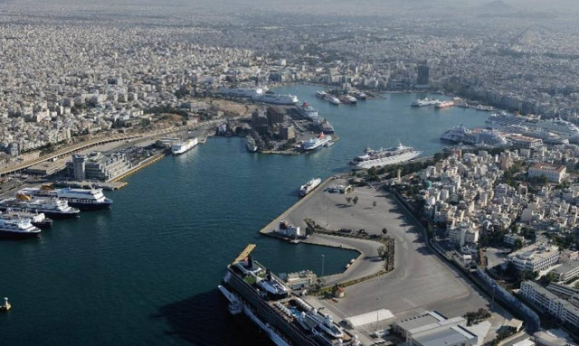 Στον «αέρα» η συμφωνία με την Cosco για τον ΟΛΠ