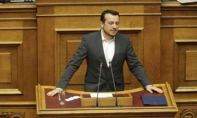 Παππάς - Τηλεοπτικές άδειες: Εκτός διαγωνισμού όσοι έχουν καταδικαστεί για συγκεκριμένα αδικήματα