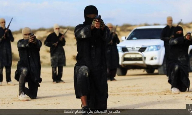 Τζιχαντιστές του ISIS εκτέλεσαν εν ψυχρώ χριστιανό ιερέα στην Αίγυπτο