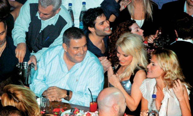 Πτώχευση Μαρινόπουλου. Τα σπίτια παλάτια, τα Chanel και τα κλειστά parties