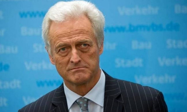 «Έπεσε» η σελίδα του Ράμσάουερ από τα ελληνικά σχόλια - «Δεν πρόσβαλα τον Έλληνα φωτογράφο»