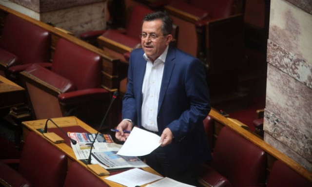 Ερώτηση του Νίκου Νικολόπουλου στους αρμόδιους υπουργούς για τις νέες τηλεοπτικές άδειες