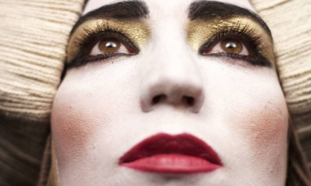 Η θεατρική ομάδα «Ρόδα» παρουσιάζει την παράσταση «Αλκιβιάδης Άγιος»