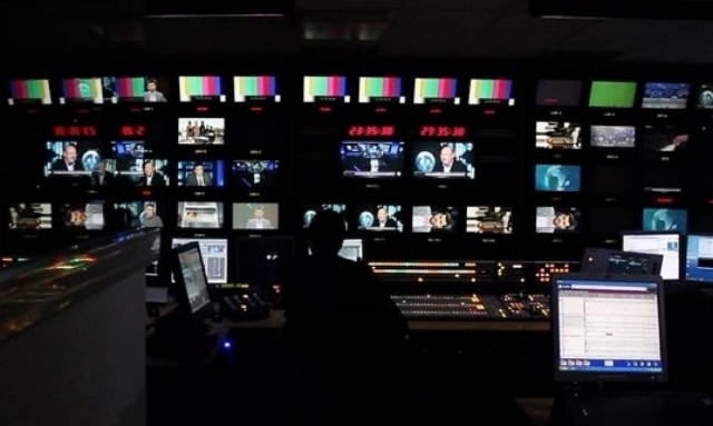 ΕΙΤΗΣΕΕ: Η επιστολή Έτινγκερ φυσικά και έχει σχέση με τις τηλεοπτικές άδειες!