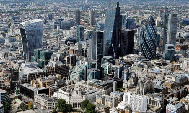 DW: Φορολογικός παράδεισος προσεχώς η Βρετανία;