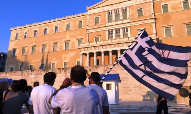 Συλλαλητήριο στο Σύνταγμα για τον έναν χρόνο από το δημοψήφισμα (pics)
