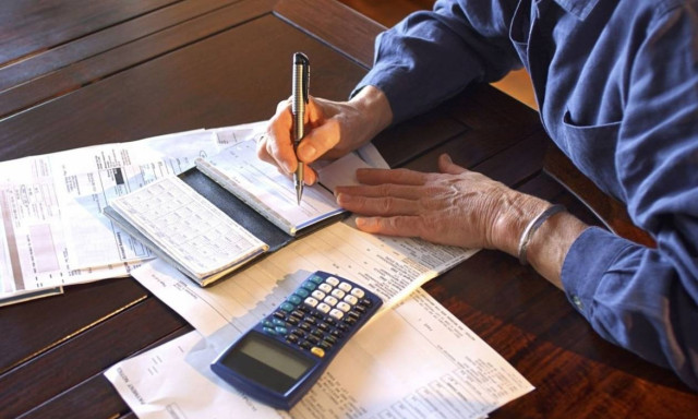 Κόλπο και με το αναδρομικό «ψαλίδι» στις επικουρικές