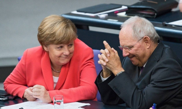 Σόιμπλε-Μέρκελ: Αλώβητη από το Brexit η γερμανική οικονομία