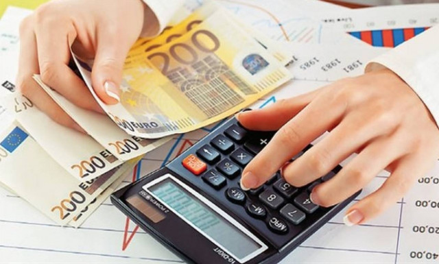 Στα «μανταλάκια» τα ονόματα των μεγαλοοφειλετών, αλλά λεφτά ούτε για δείγμα!