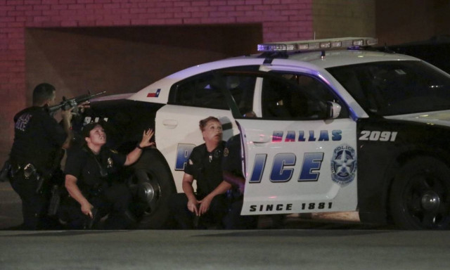 Μακελειό Ντάλας: Έτσι στήθηκε η ενέδρα θανάτου που στοίχισε τη ζωή σε πέντε αστυνομικούς