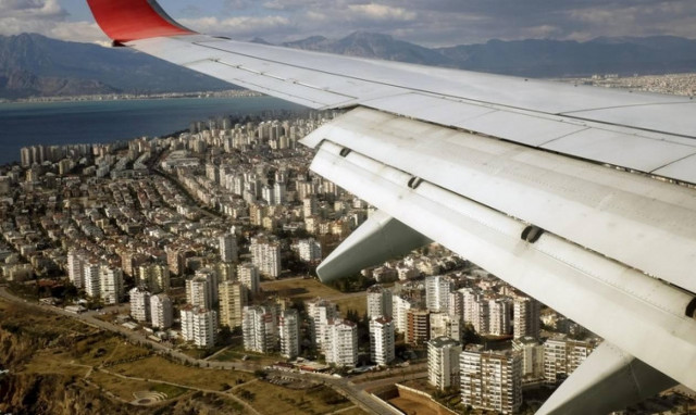 Ρώσοι τουρίστες στην Τουρκία έπειτα από 8 μήνες