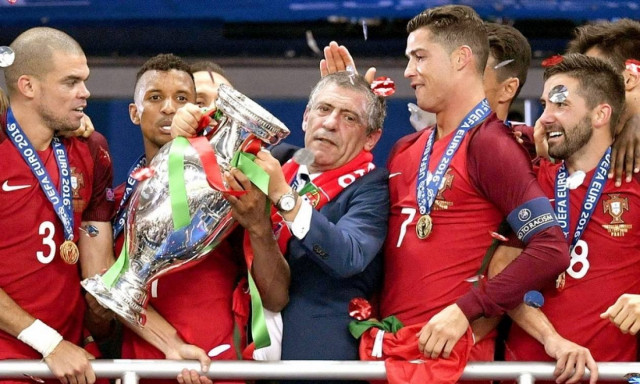 Euro 2016 - Συγκλονιστικός Φερνάντο Σάντος λέει στα ελληνικά: «Ευχαριστώ πολύ την Ελλάδα»! (video)