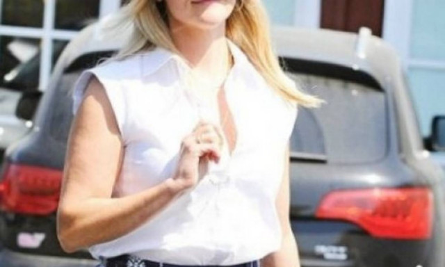 Σαν δυο σταγόνες νερό! Κι όμως είναι η κόρη της