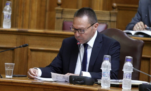 Βουλή - Στουρνάρας: Πάνω από 86 δισ. ευρώ μας κόστισε η διαπραγμάτευση του Βαρουφάκη