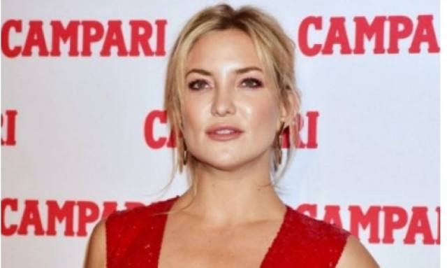 Aμακιγιάριστη και ατημέλητη: H Kate Hudson στη χειρότερη εμφάνισή της ever!