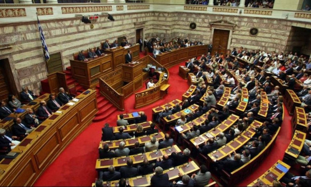 Στο «κόκκινο» η αντιπαράθεση κυβέρνησης - Δικαιοσύνης για το σκάνδαλο με τις μίζες